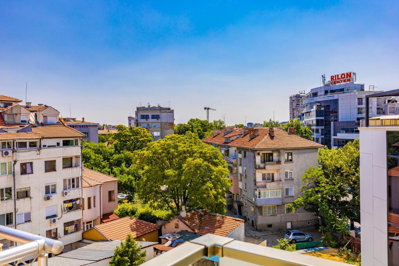 Appartamento Cityscape Retreat 1Bd Flat In The Heart Of Plovdiv Esterno foto